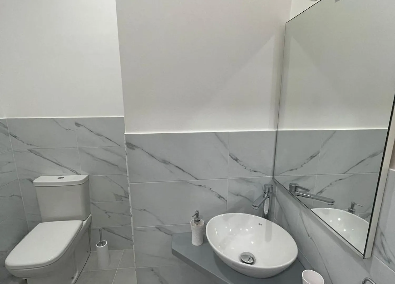 Bed & Breakfast B&B Sei Palme Catania Italy